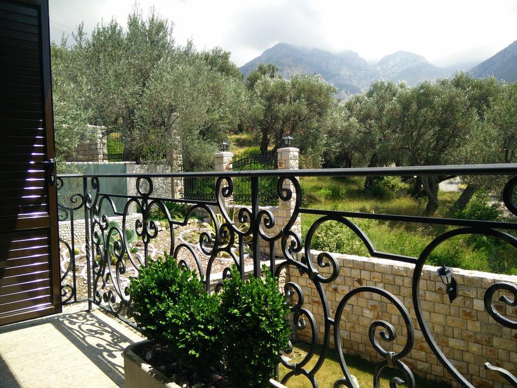 Apartments Villa St. Bar Bagian luar foto